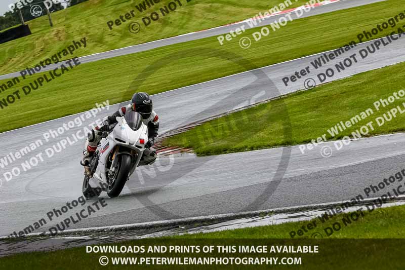 PJM Photography;anglesey;brands hatch;cadwell park;croft;donington park;enduro digital images;event digital images;eventdigitalimages;mallory;no limits;oulton park;peter wileman photography;racing digital images;silverstone;snetterton;trackday digital images;trackday photos;vmcc banbury run;welsh 2 day enduro